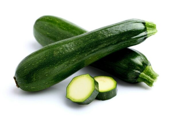 Egyptian zucchini – uniform, firm, export-ready with bright green skin